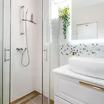 House Luxury With Pool Ferienhaus *