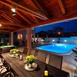 House Luxury With Pool Zaton (Zadar)