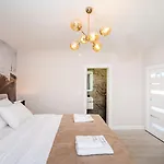 House Luxury With Pool Ferienhaus *