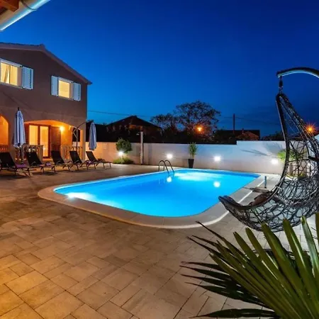 House Luxury With Pool Zaton