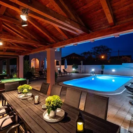 House Luxury With Pool Zaton