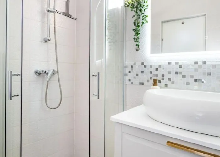 House Luxury With Pool Дом отдыха *