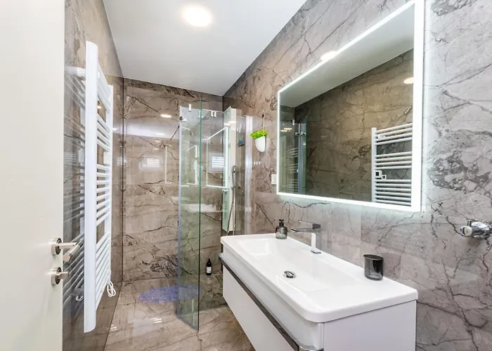 펜션 House Luxury With Pool